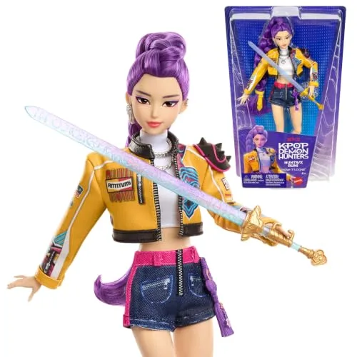 Mattel KPop Demon Hunters - Rumi di HUNTR/X, bambola con la sua iconica treccia viola e outfit per la canzone "How It's Done", spada Saingeom e microfono inclusi, JRN35