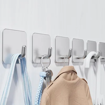 Aikzik Gancio per asciugamani senza fori, 4 ganci adesivi da parete, in acciaio inox, gancio appendiabiti ideale per bagno, toilette, cucina, ufficio, argento